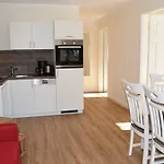 Ocean Time Apartment *