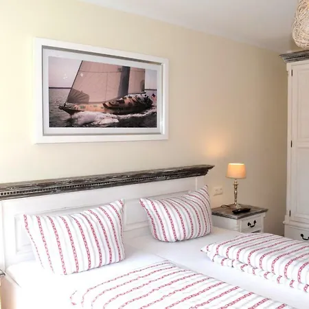 Ocean Time Apartment